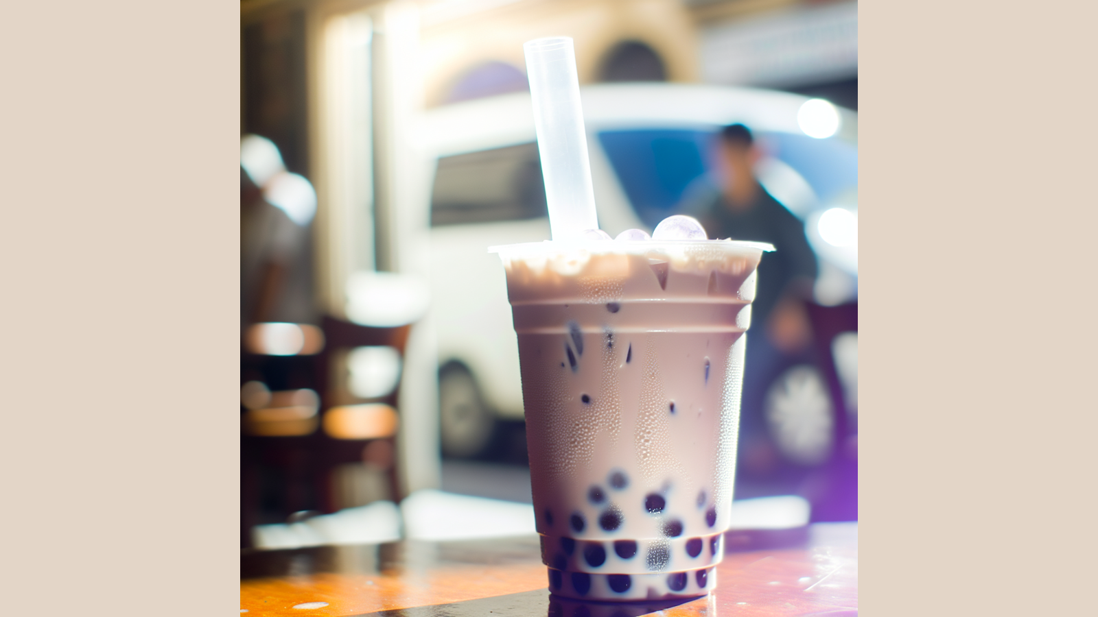 Vaso de bubble tea con taro y perlas de tapioca color lila